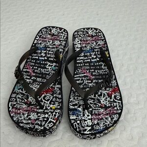 DKNY Graffiti Flip Flops with Black Straps New Without Tags!!!